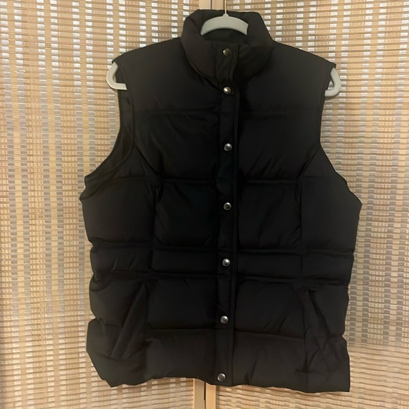 Land’s End Black Puffer Vest Size Large - Picture 2 of 4